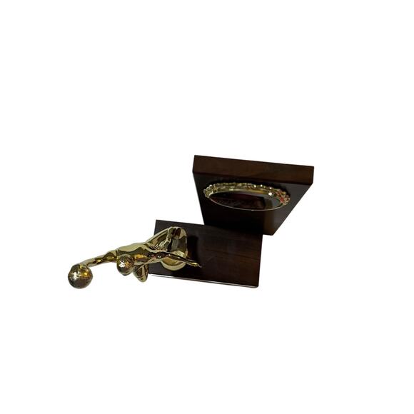 wood basketball Trophy - Picture 10 of 15